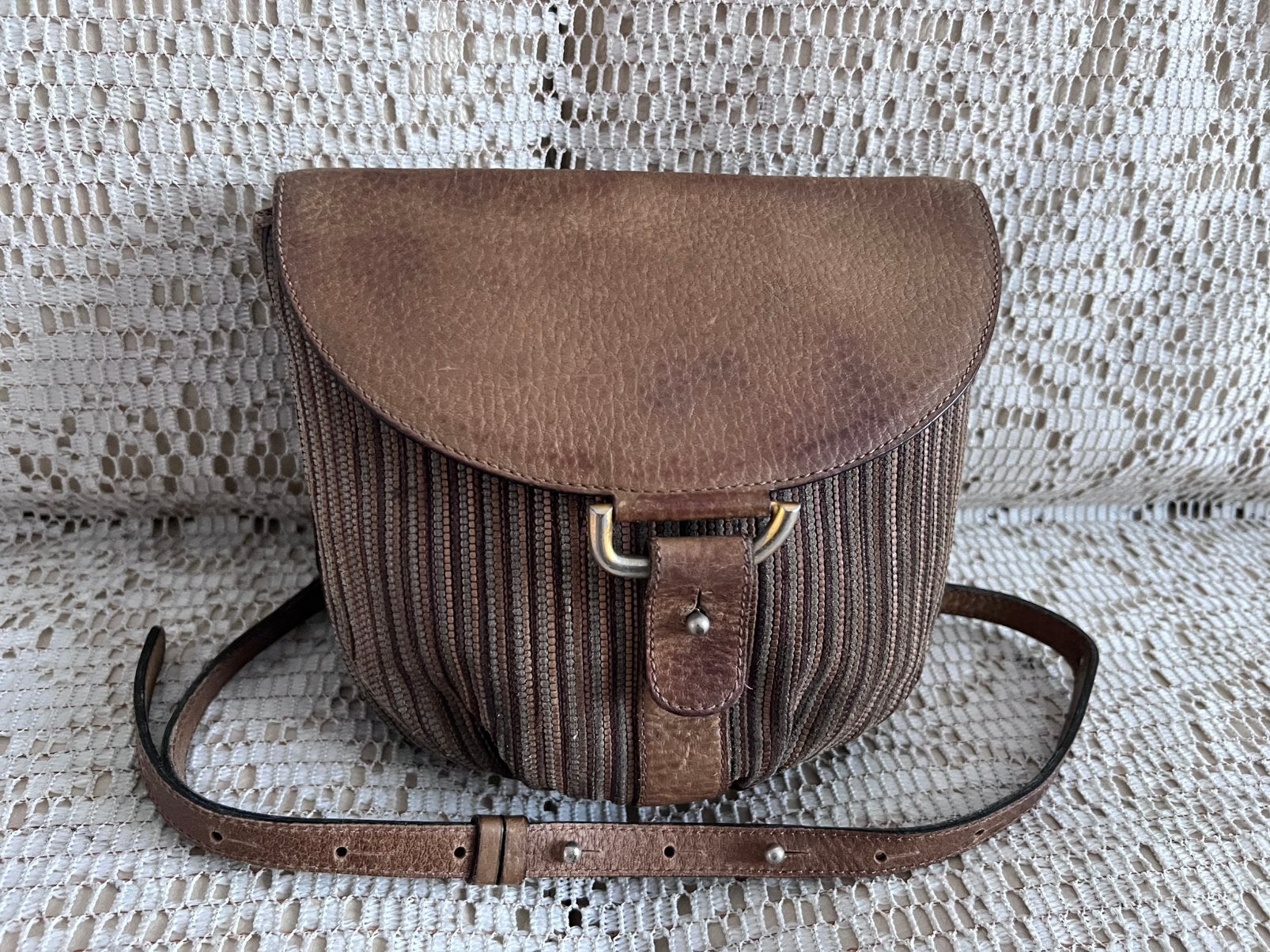 Sac DELVAUX modèle Listrac cuir tressé, Enlèvement ou Envoi, Comme neuf, Noir, Cuir