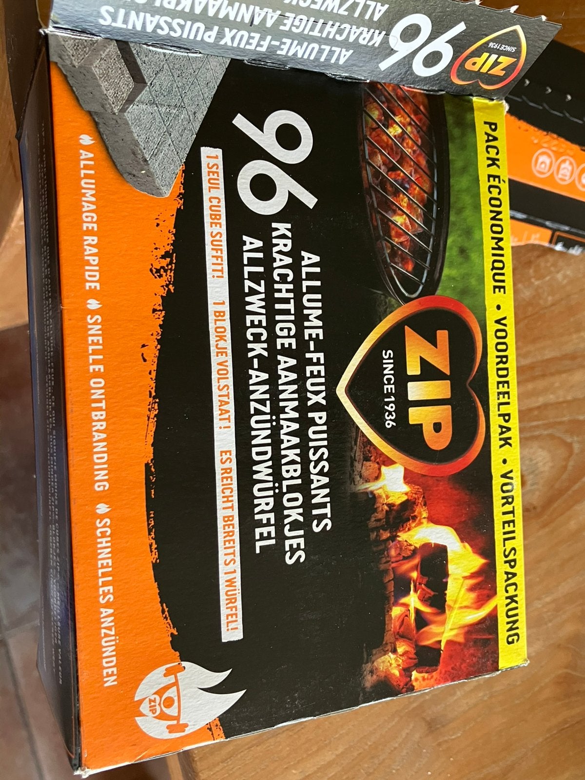Aanmaakblokjes, Tuin en Terras, Barbecue-accessoires, Zo goed als nieuw, Ophalen