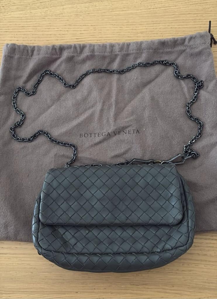 Sac bottega veneta + bracelet, Handtassen en Accessoires, Tassen | Damestassen, Ophalen of Verzenden, Zo goed als nieuw, Zwart