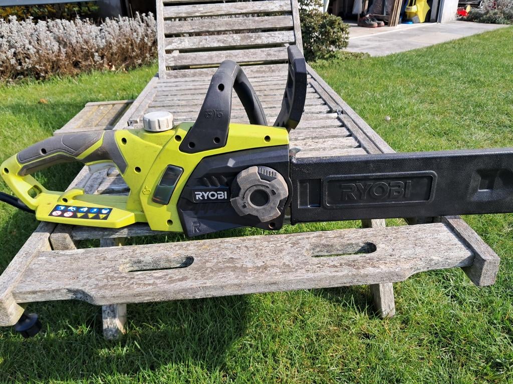 Tronçonneuse électrique Ryobi
