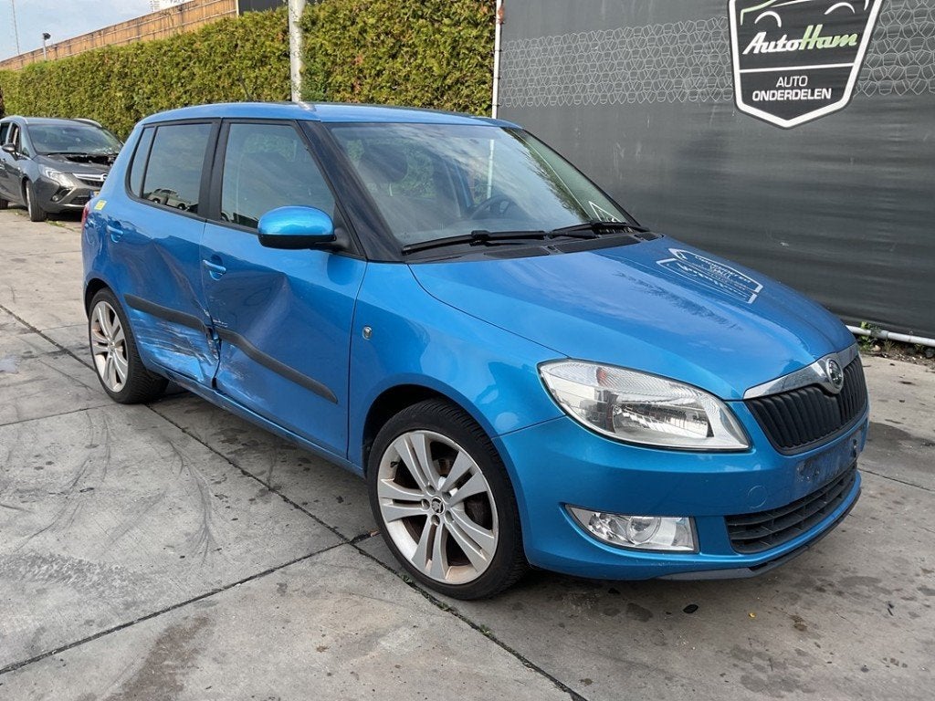 CAPOT Skoda Fabia II (5J) (01-2006/12-2014) (|5J0823031B|), Utilisé, Info@skoda-auto.de, Skoda, Škoda Auto Deutschland GmbH