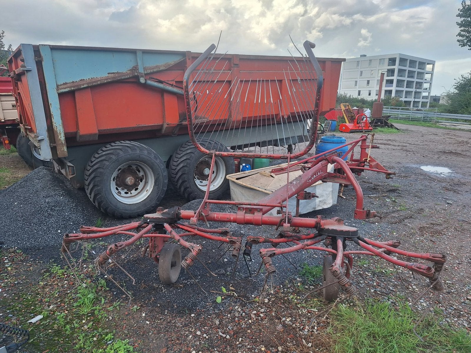 Opruiming Landbouw materiaal, Zakelijke goederen, Ophalen