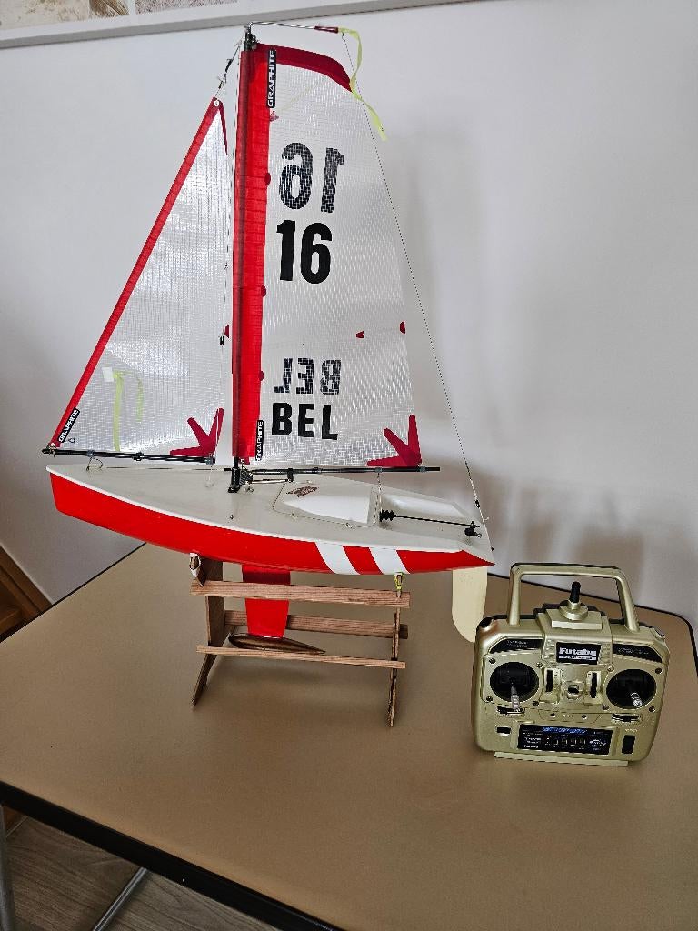 Micro Magic RC zeilboot compleet vaarklaar, Hobby en Vrije tijd, Modelbouw | Boten en Schepen, Gebruikt, Overige merken, Ophalen