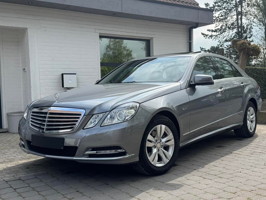 MERCEDES E-220 CDI, MET SLECHTS 16.000KM!!!, Automaat, Achterwielaandrijving, Zwart, 4 cilinders