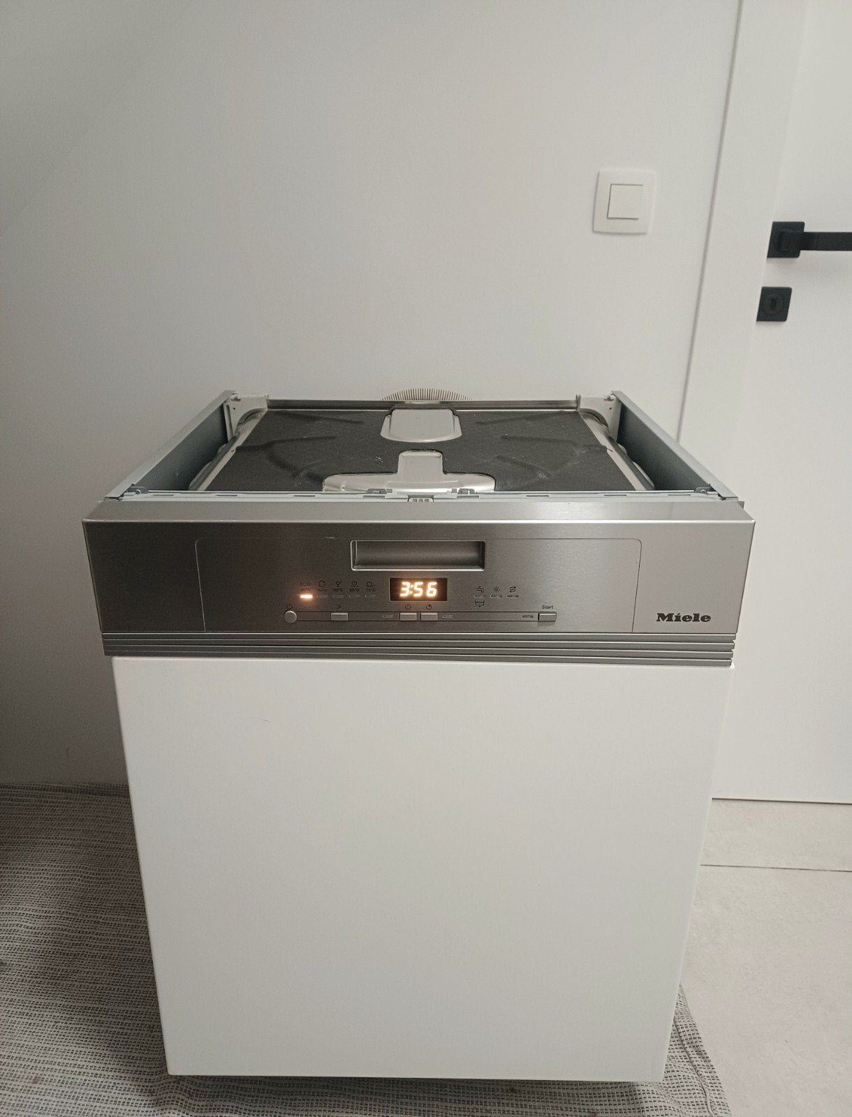 Miele G 5000 i Active inbouwvaatwasser, Ophalen, Energieklasse A of zuiniger, Minder dan 10 liter, Zo goed als nieuw