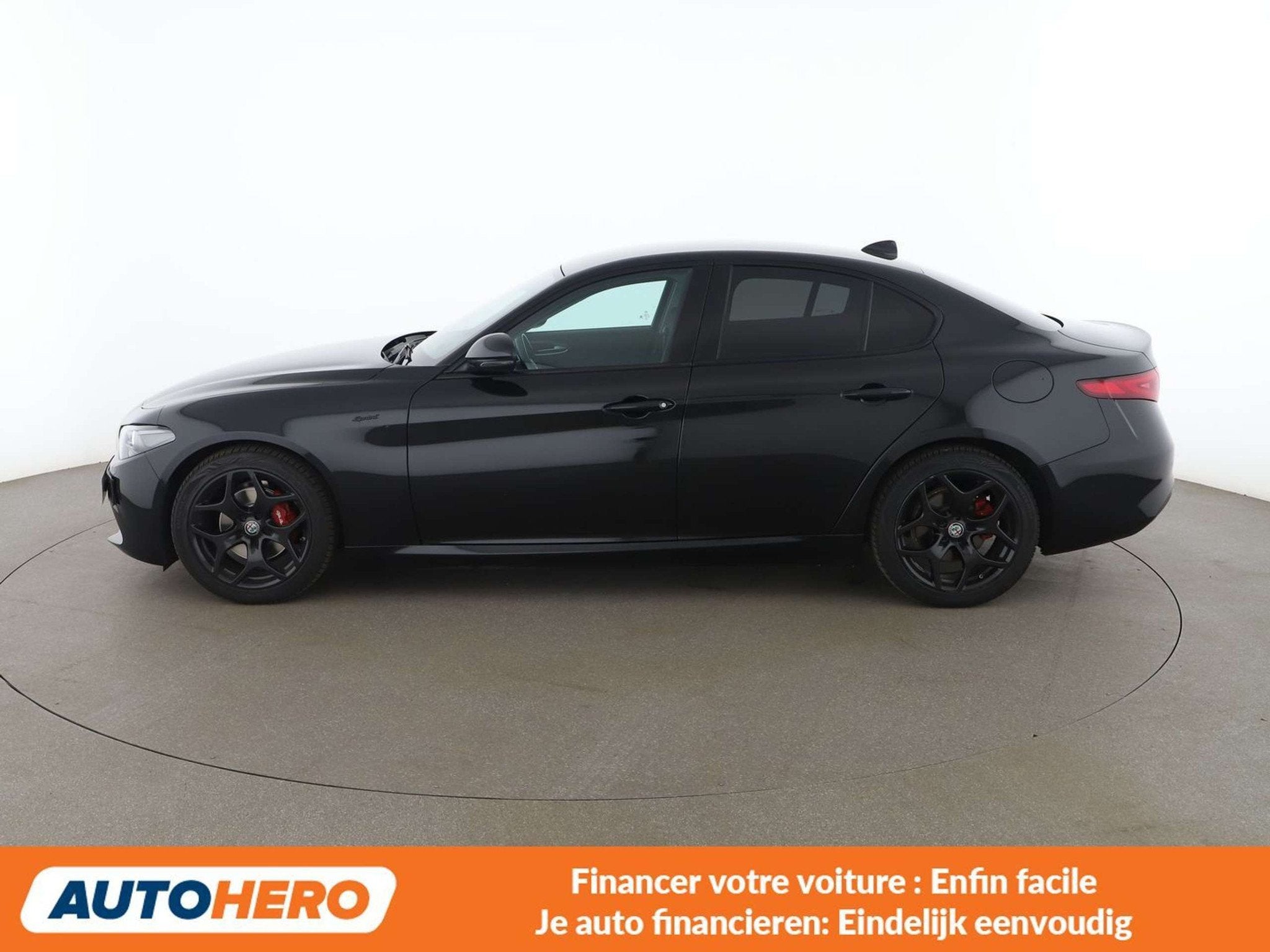 Alfa Romeo Giulia 2.2 JTDM Sprint (bj 2020, automaat), Auto's, Alfa Romeo, 4 deurs, Achterwielaandrijving, Gebruikt, Zwart