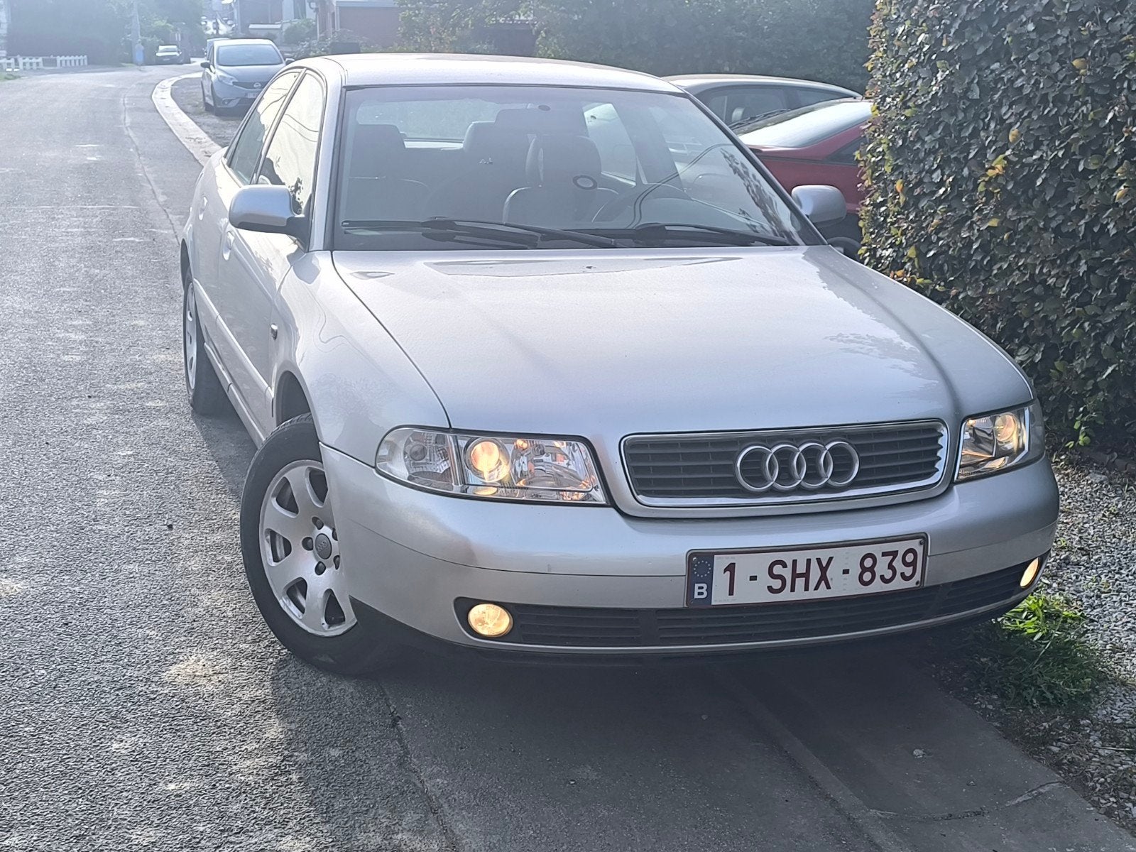 Audi A4 1900TDI année 2000 260000km dernier CT vierge!, Auto's, Lederen bekleding, A4, Leder, Particulier