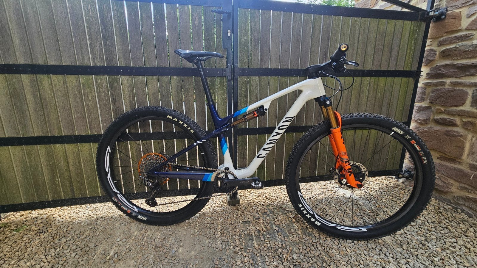 Canyon lux CFR world cup taille medium