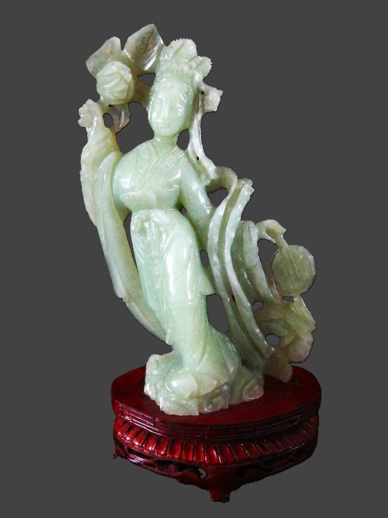 jade beeld Chinese geisha met lange sluier, Japan, Ophalen, Beeld, Natuurlijk materiaal