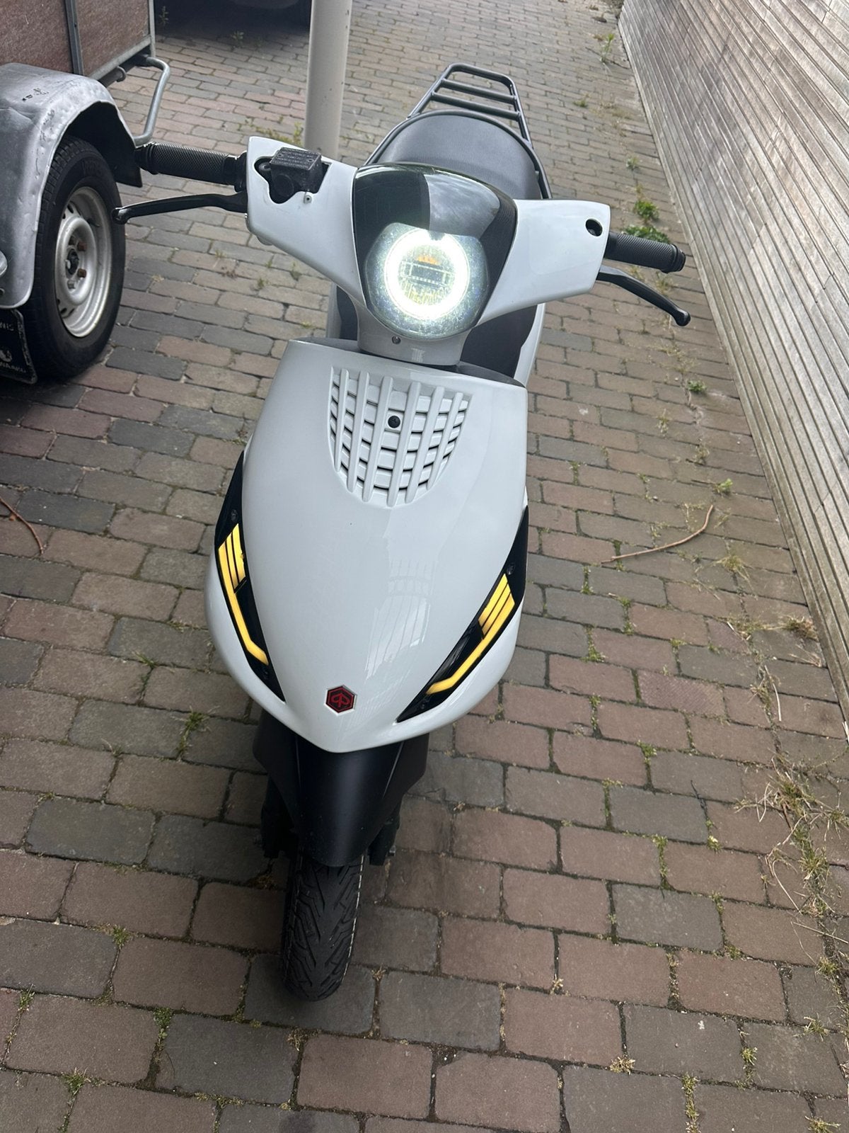 Zip 4takt, Zip, Classe B (45 km/h), Enlèvement, Essence