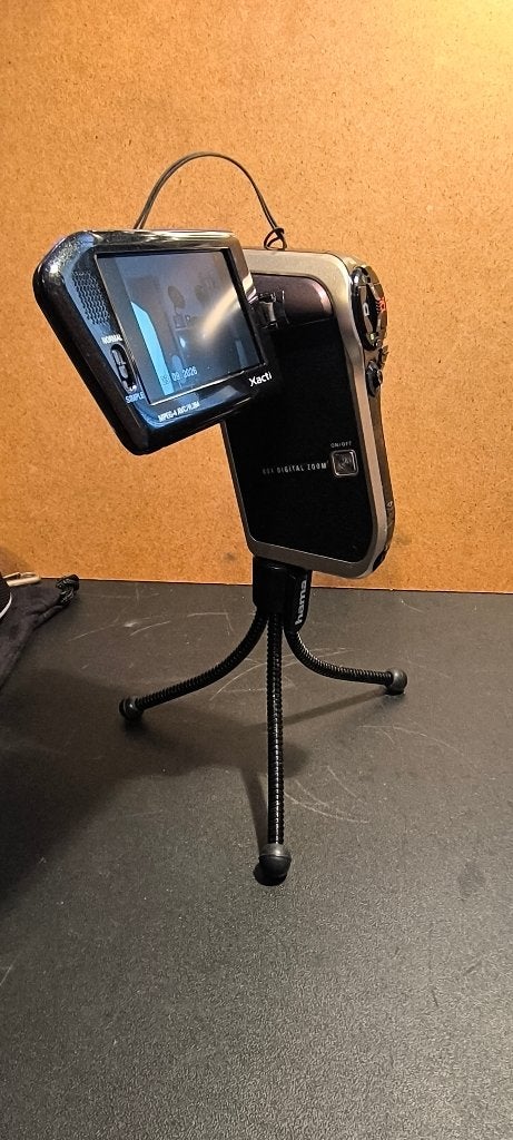Sanyo-Xacti video camera  + toeberhoren, Ophalen of Verzenden, Gebruikt, Geheugenkaart, Camera