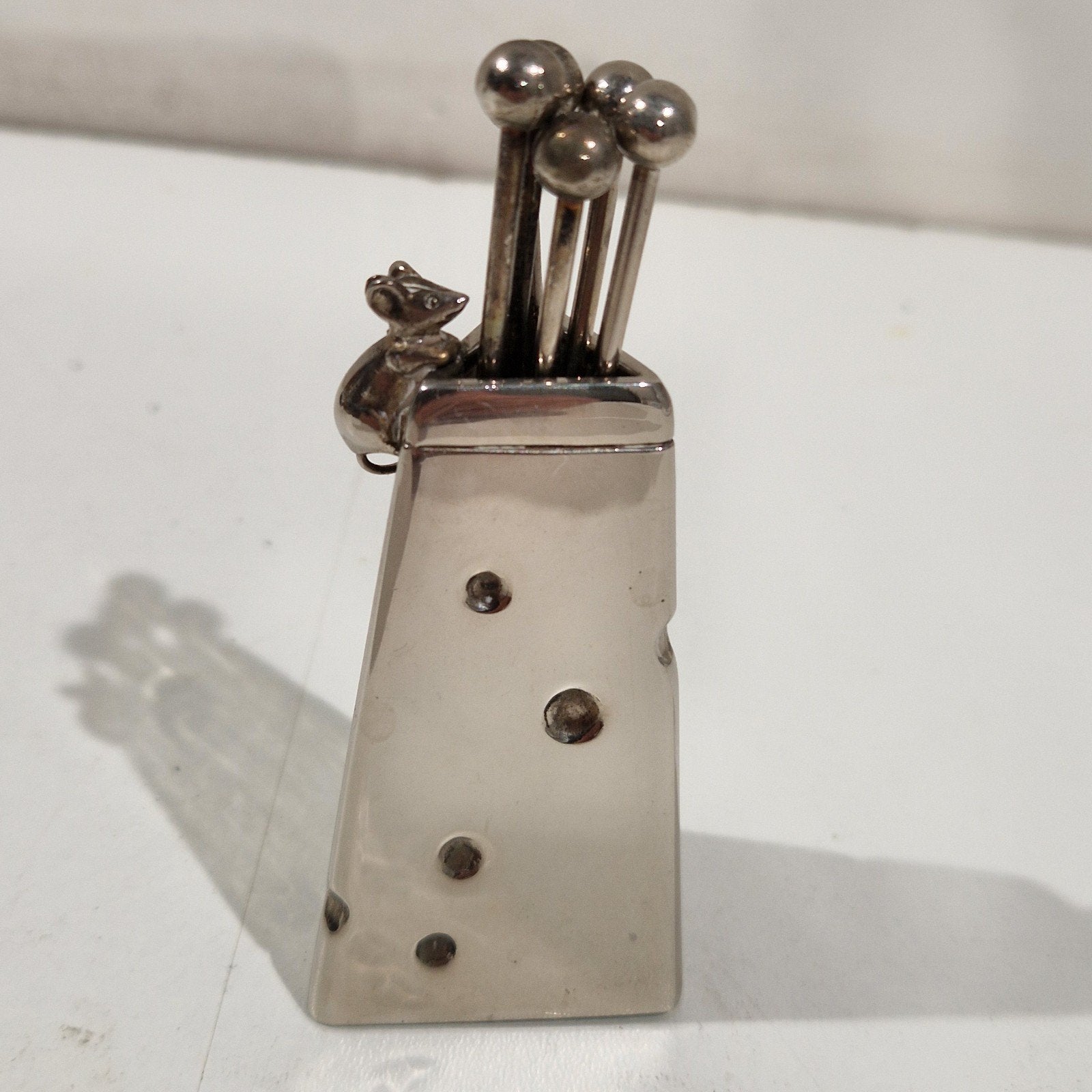 Verzilverd cocktail kaas , 6 prikkers , muisje op stuk kaas, Antiek en Kunst, Ophalen of Verzenden