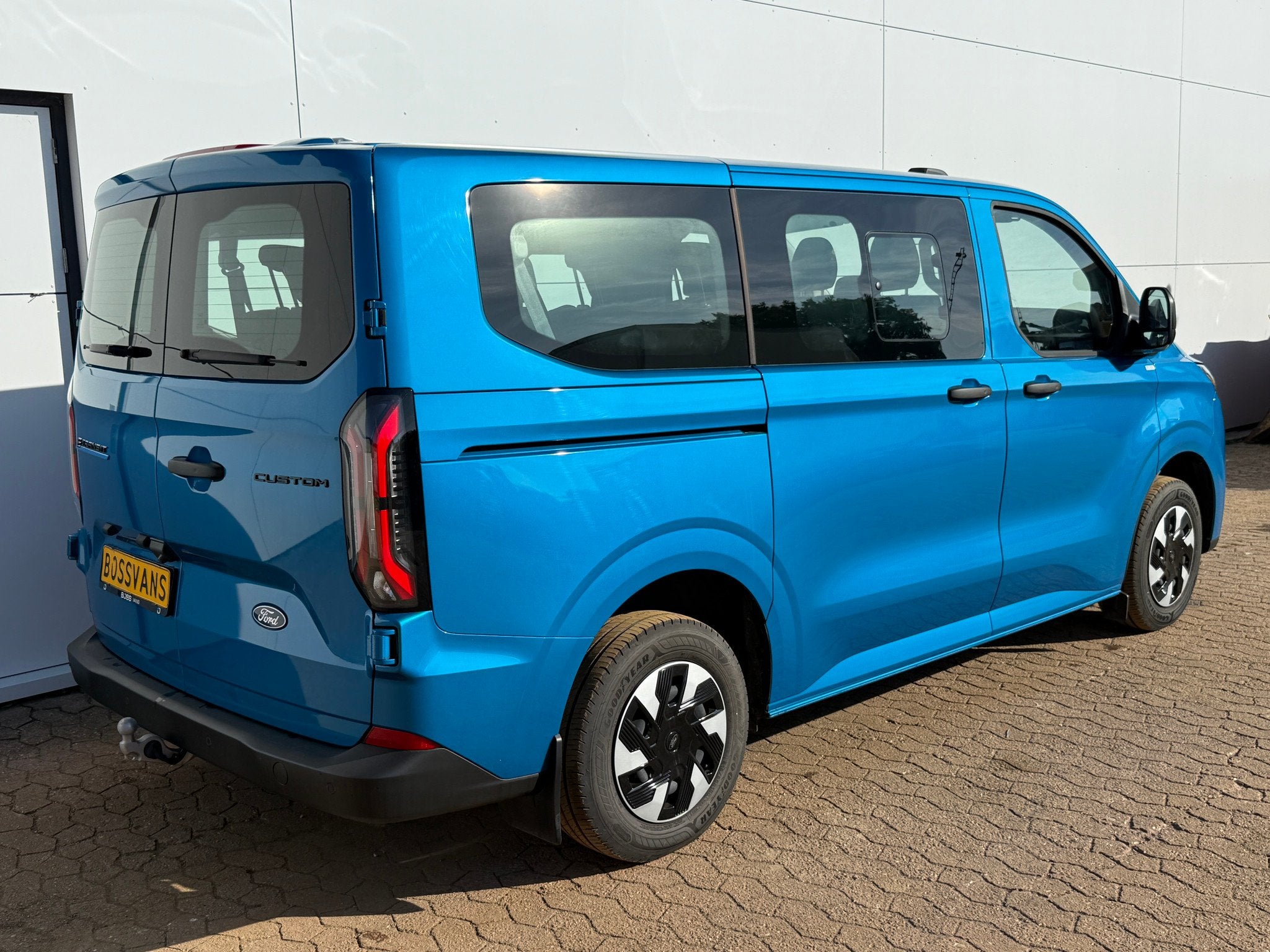 Ford Tourneo Custom e-Tourneo Custom 71kWh 218PK, Autos, Achat, Entreprise, 2000 kg, Automatique