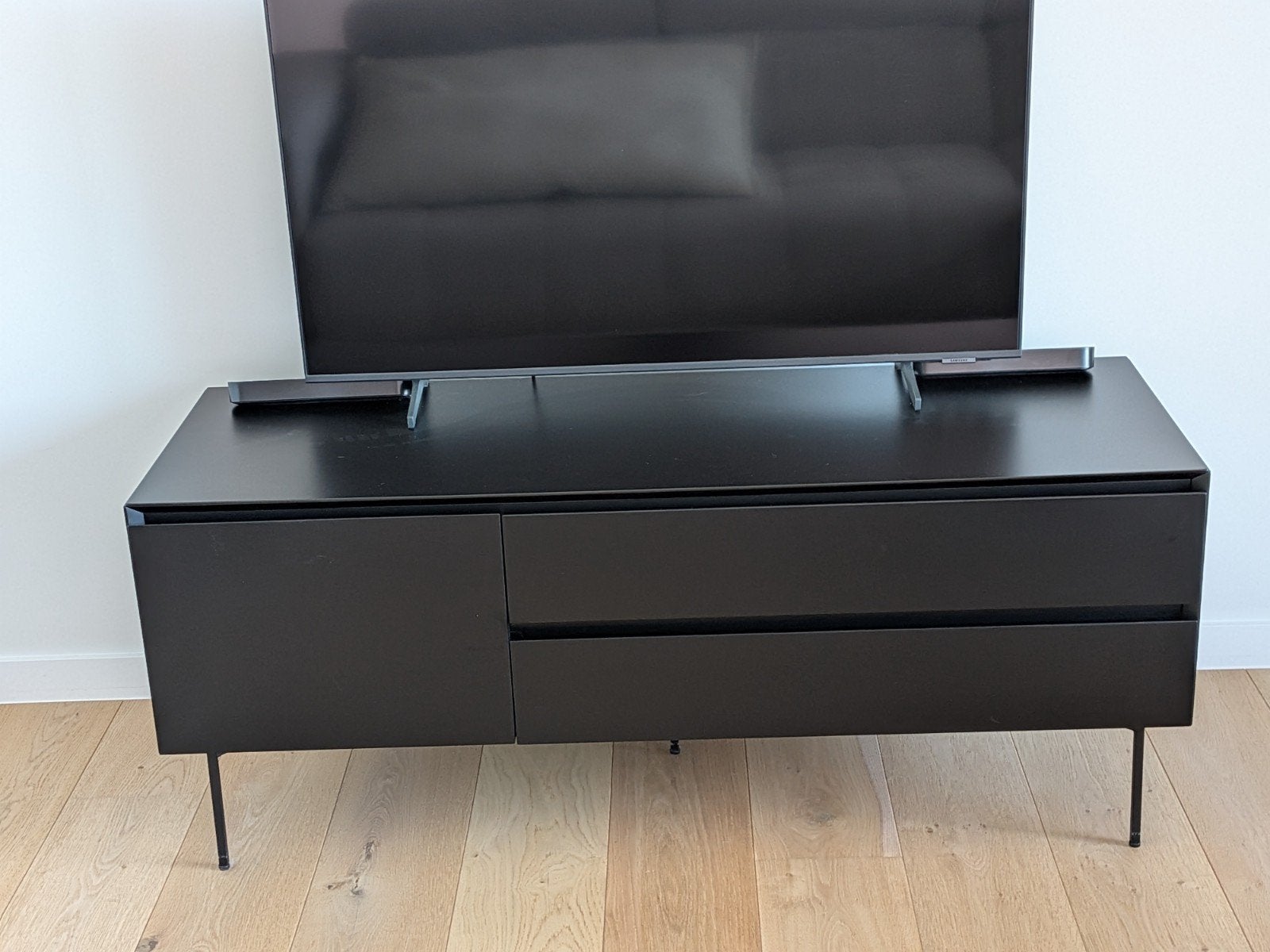Tv kast 130x45x52, Enlèvement