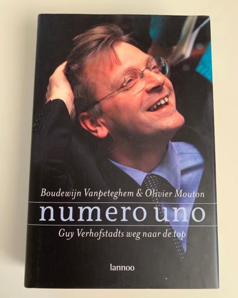 Numero uno, Boudewijn Vanpeteghem, Ophalen of Verzenden, Nieuw, Politiek en Staatkunde