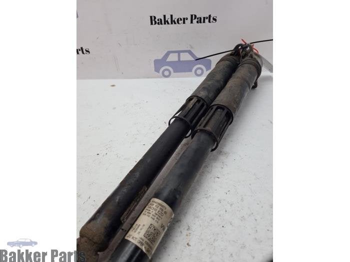 Kit amortisseur d'un Volkswagen Golf, -, Volkswagen, -, 3 mois de garantie