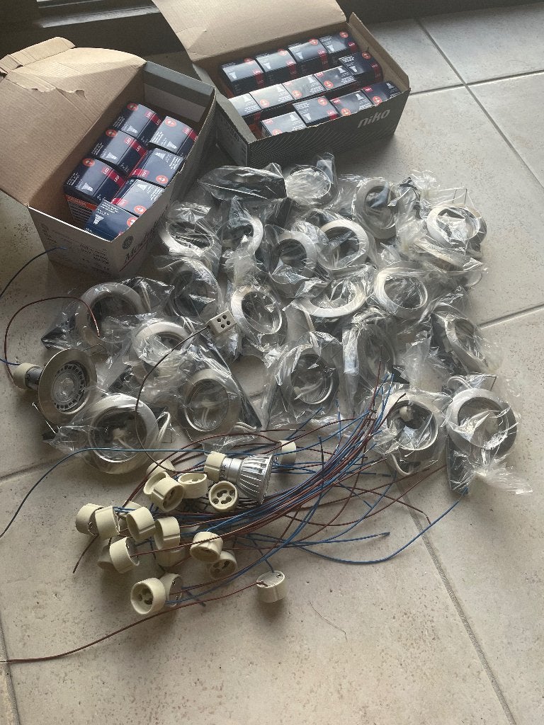 Armaturen in rvs + led spots, Ophalen, GU10, Nieuw, LED