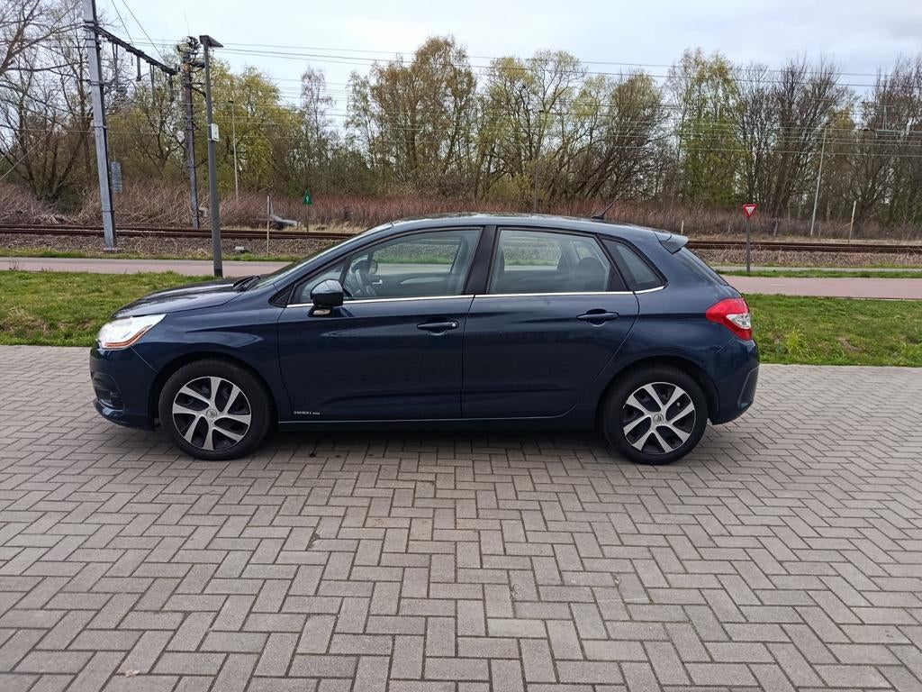 Citroen C4 2013, Auto's, Voorwielaandrijving, Euro 5, Stof, Zwart