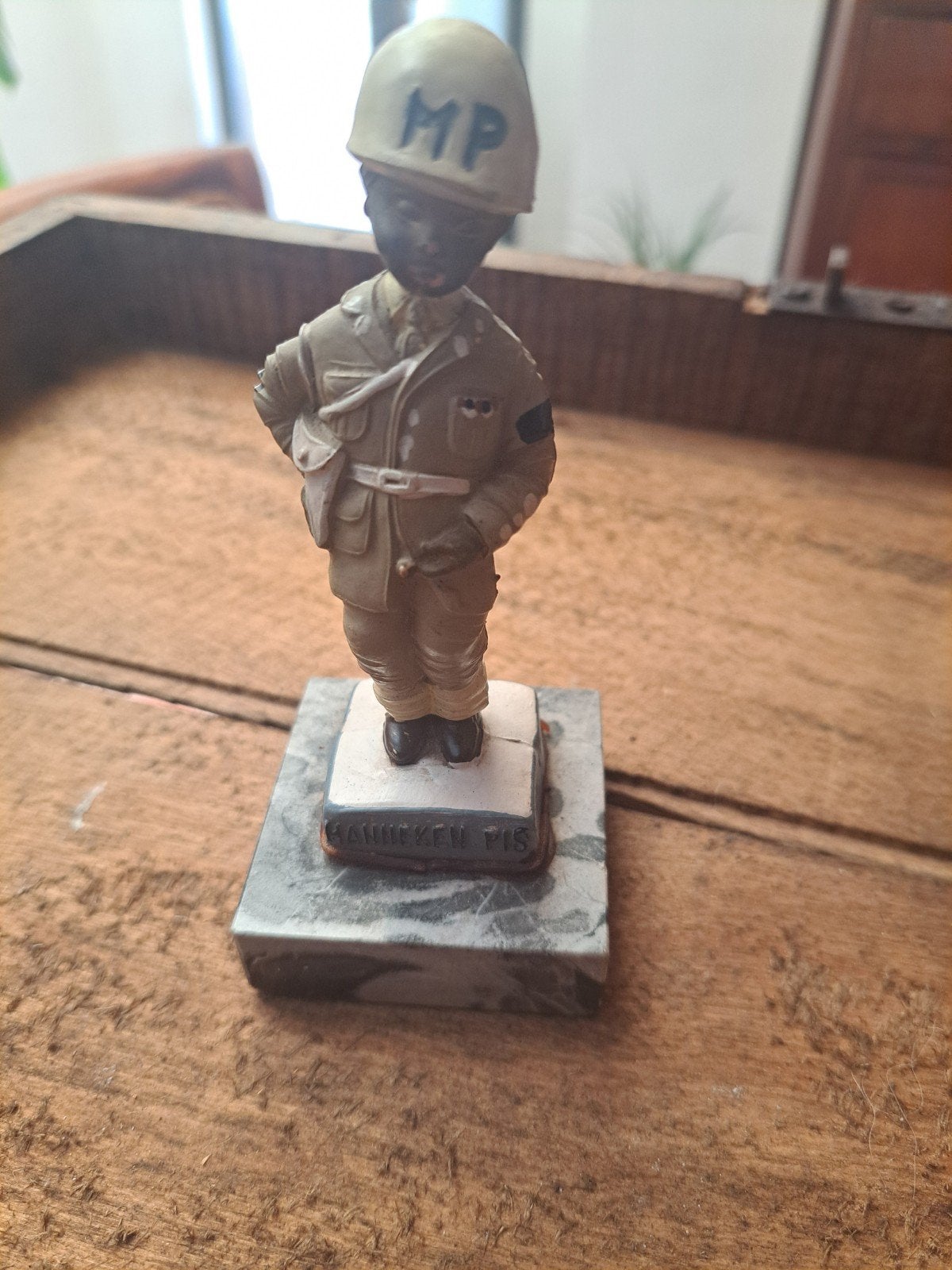 figurine, Enlèvement ou Envoi