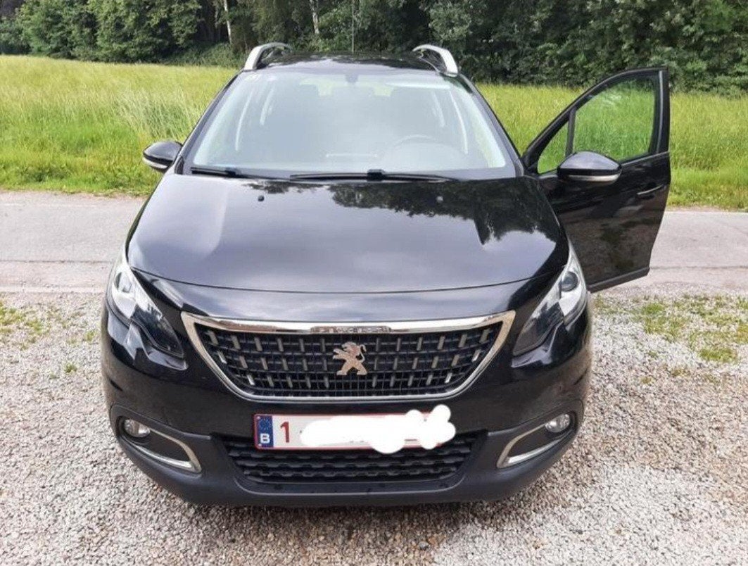 Peugot 2008 bouwjaar 2018, Stof, Zwart, Zwart, Bedrijf
