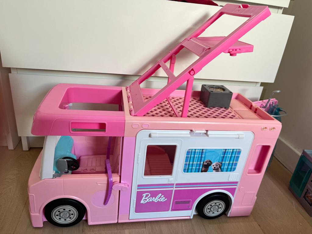 Caravane barbies, Ophalen, Zo goed als nieuw