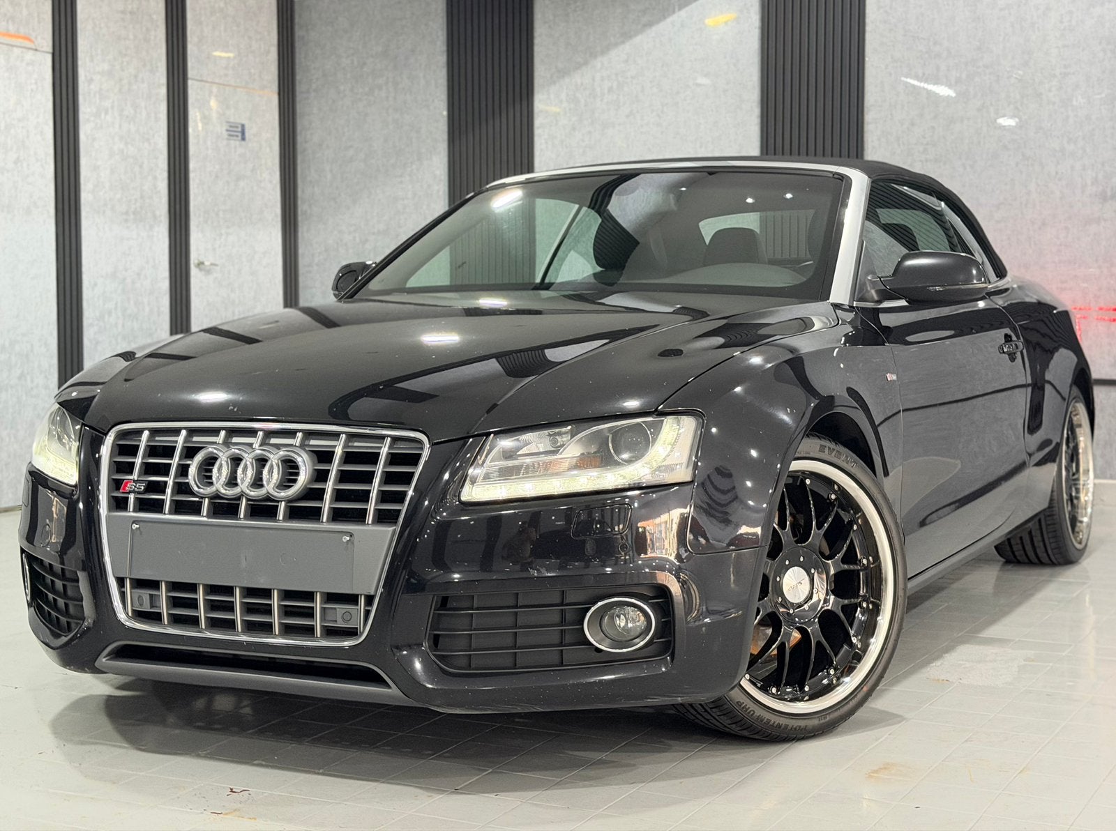AUDI A5 CABRIOLET S-LINE 2.0 TDI EURO 5, Auto's, Euro 5, Stoelmassage, Cabriolet, https://public.car-pass.be/vhr/cff66d59-3727-4eb1-b571-99065927e211