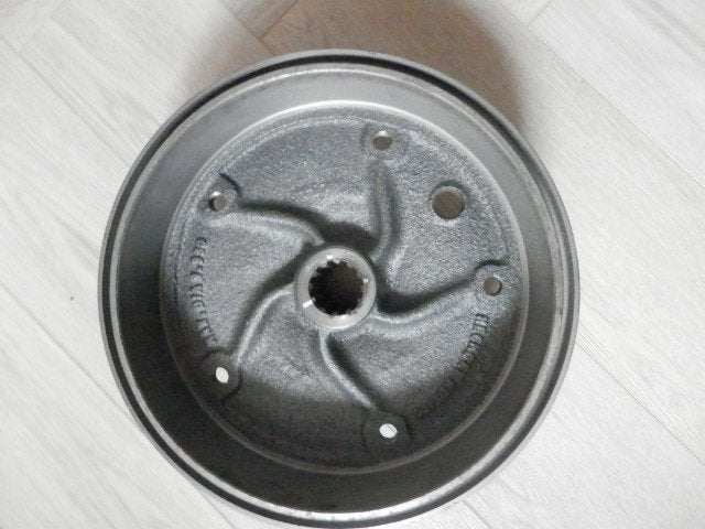 Remtrommel achterzijde VW Bus T2 tot 1970, nieuw, Ophalen, Nieuw, Oldtimer onderdelen