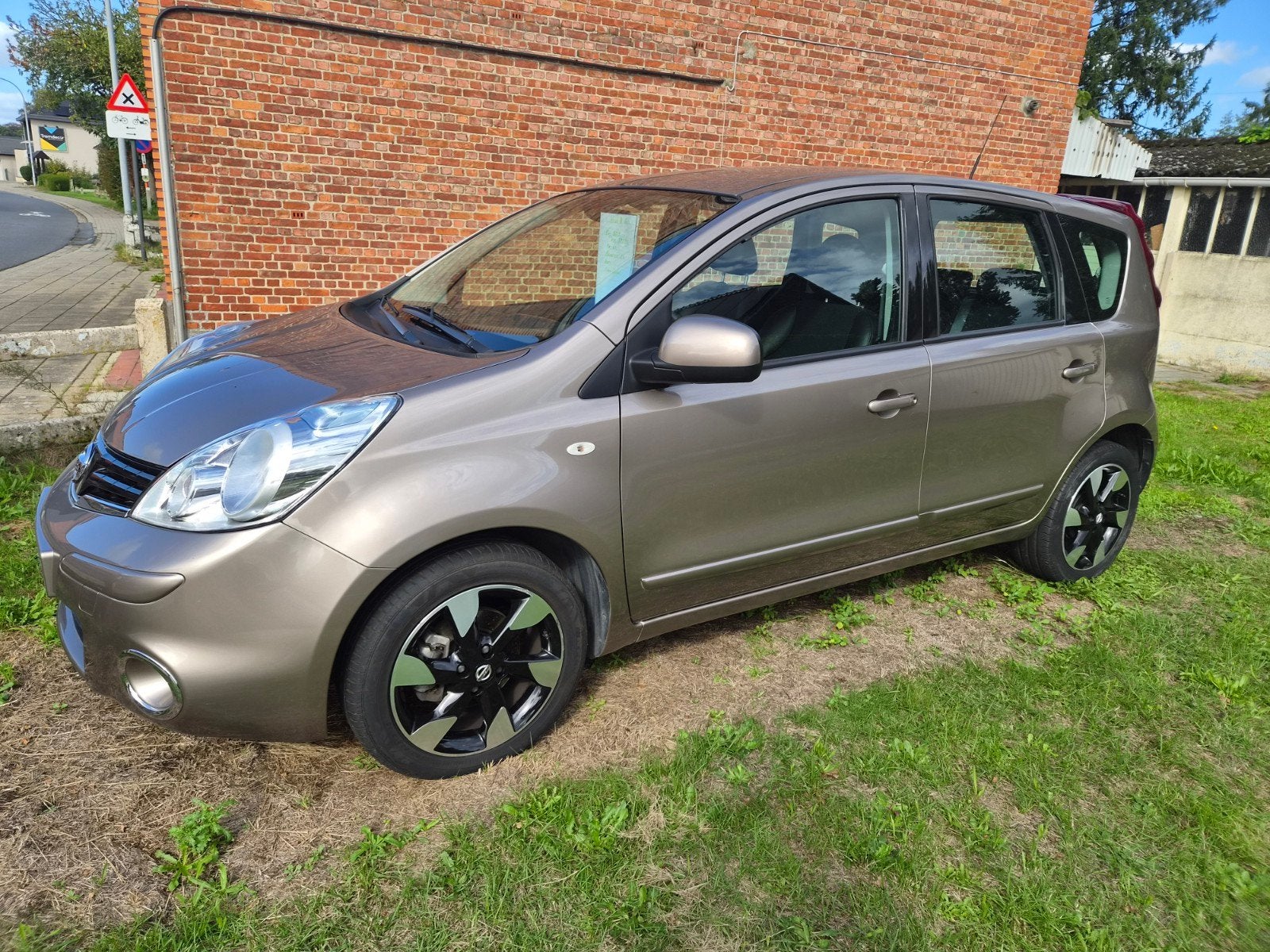 Nissan Note. Bon état et voiture propre à l'intérieur comme, Enlèvement ou Envoi