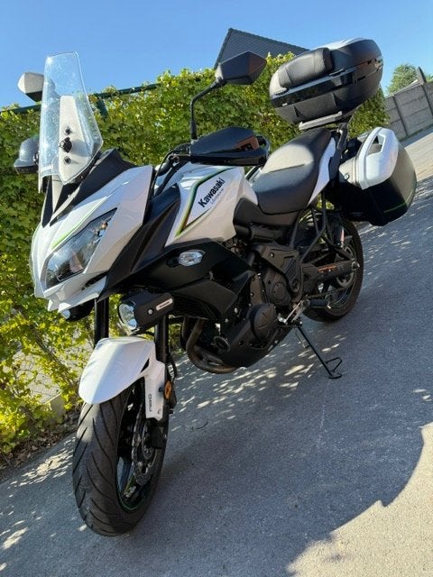 Kawasaki Versys 650 Grand Tourer   3300 km