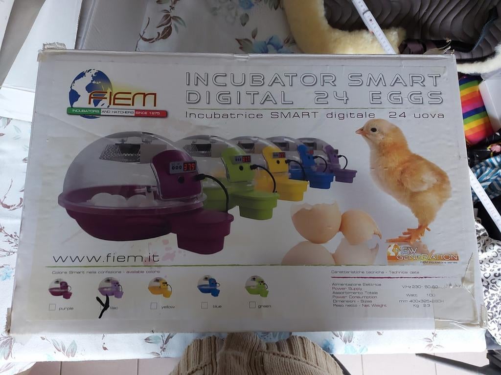 Couveuse 24 oeufs, Animaux & Accessoires, Volatiles | Accessoires, Enlèvement, Couveuse