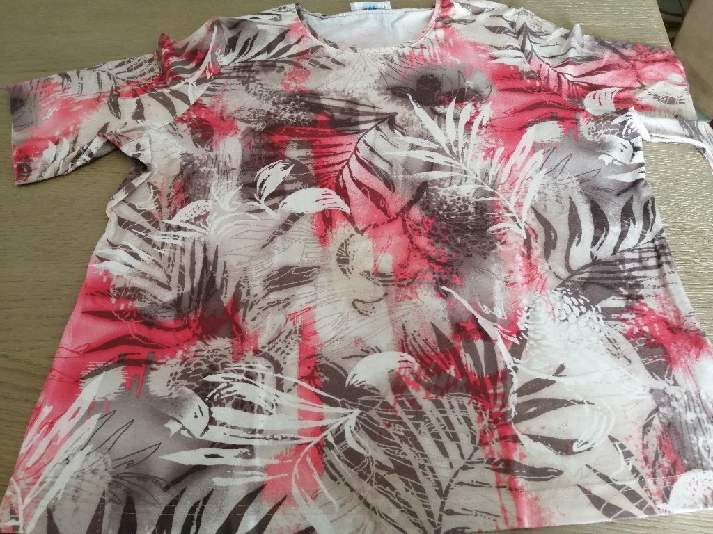 bedrukte blouse maat 50, Kleding | Dames, Ophalen of Verzenden, Zo goed als nieuw, Maat 46/48 (XL) of groter, Meerkleurig