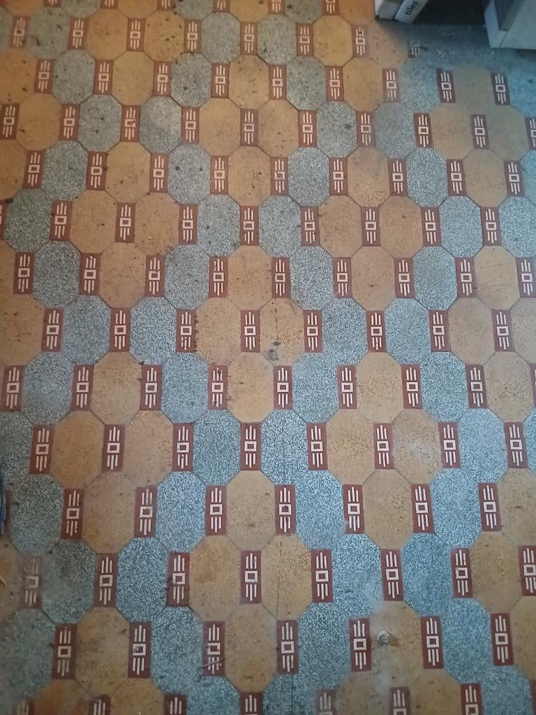 Carrelage a donner ancien, Enlèvement