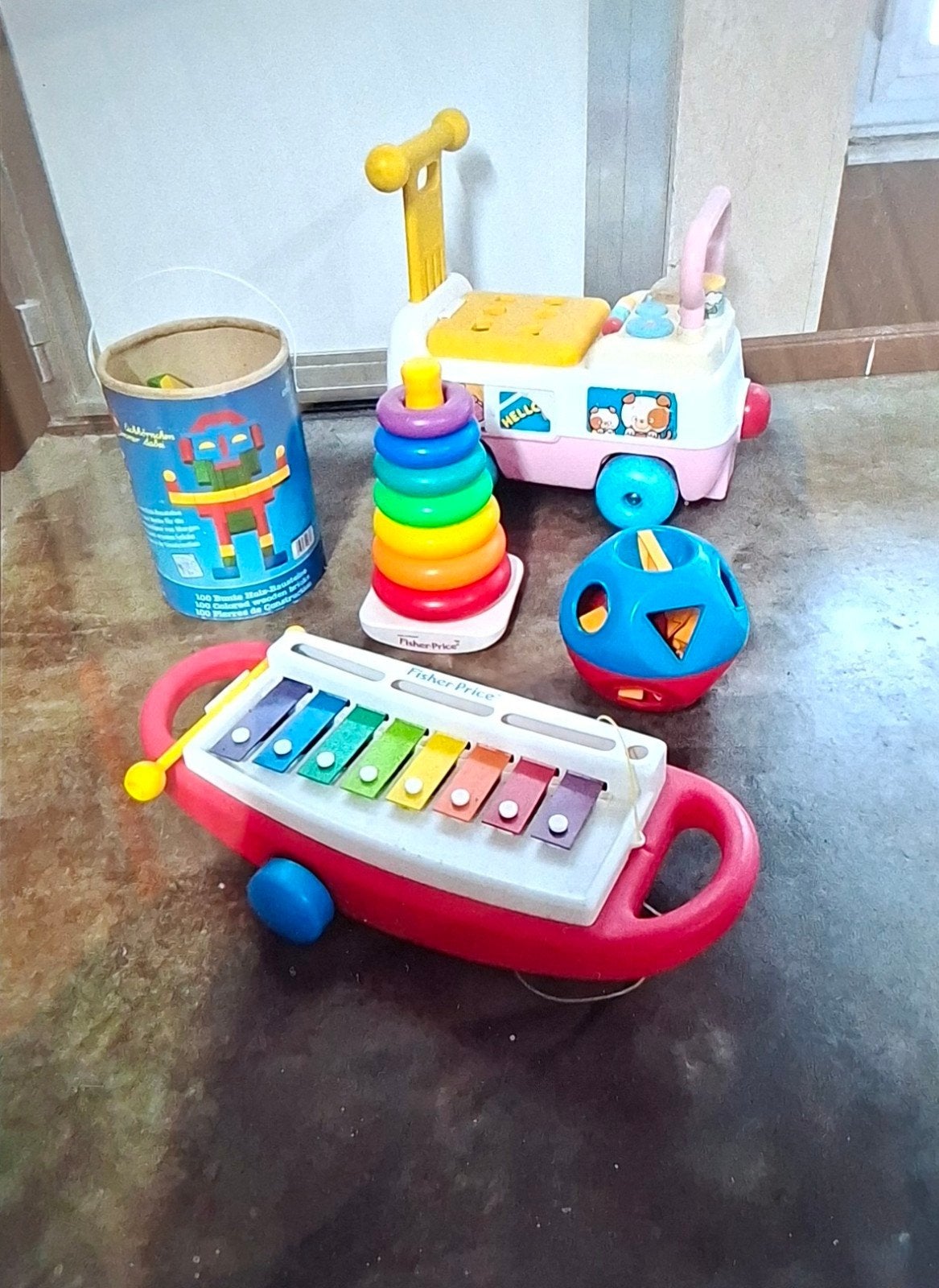 Kinderspeelgoed, Ophalen