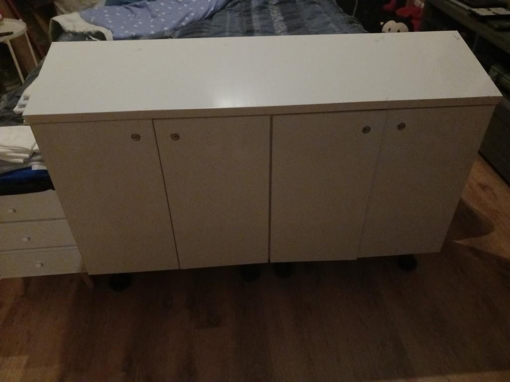 Lot de Meubles évasé  sur pied, Maison & Meubles, Armoires | Dressoirs, Enlèvement