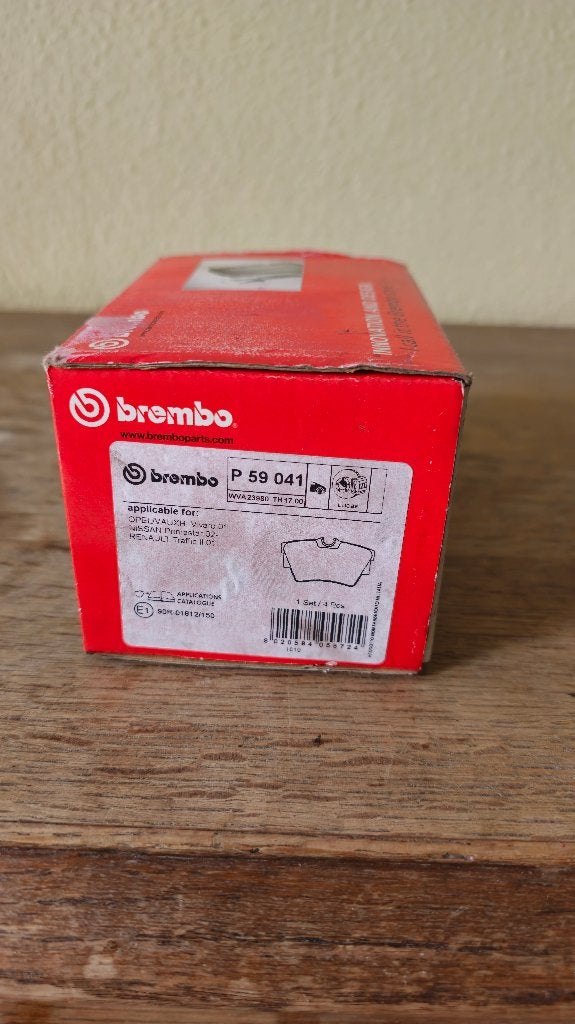 Jeu de plaquettes de frein arrière Brembo, Enlèvement, Neuf, Opel