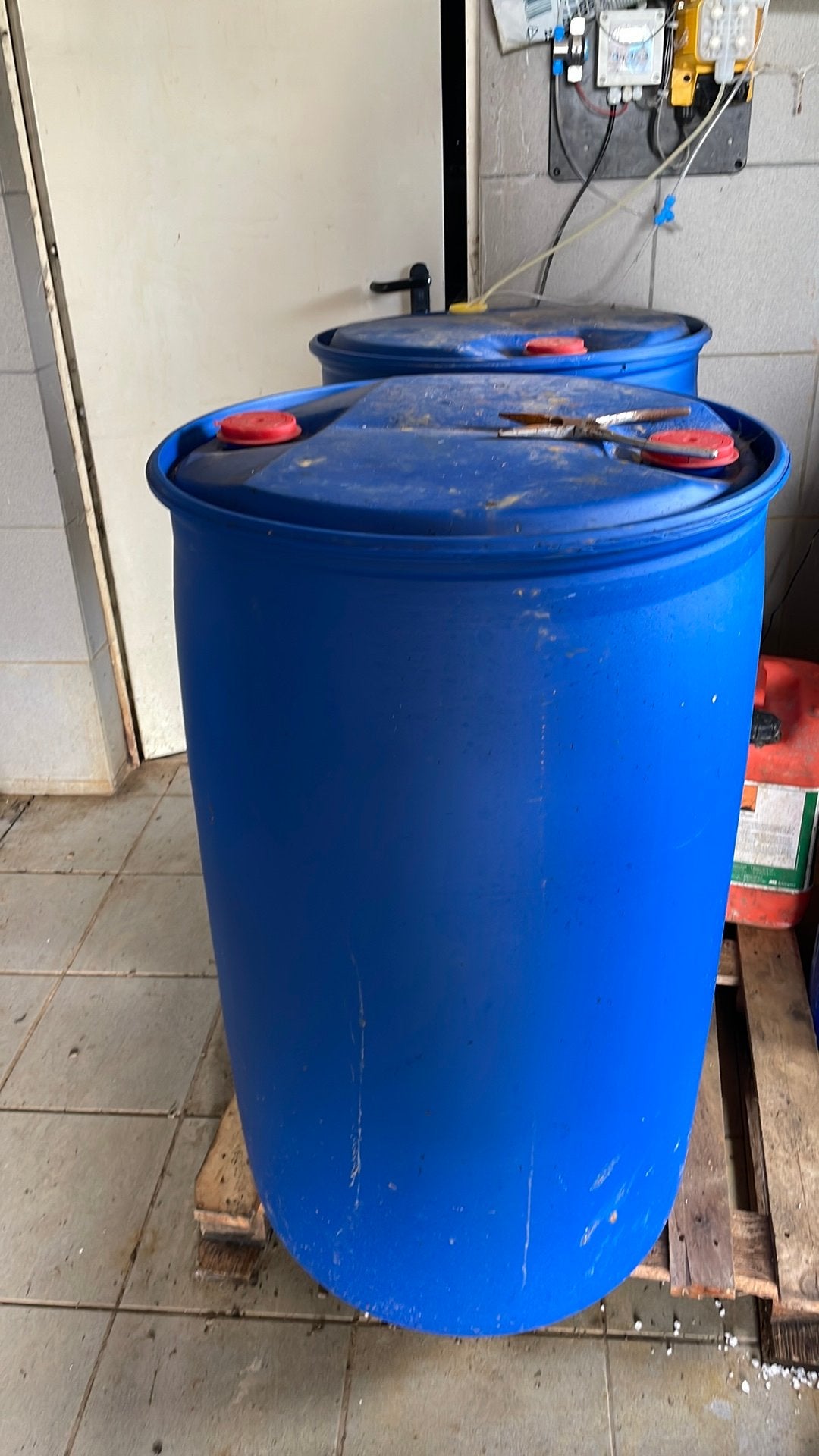 Vat 200 l, Enlèvement, Comme neuf