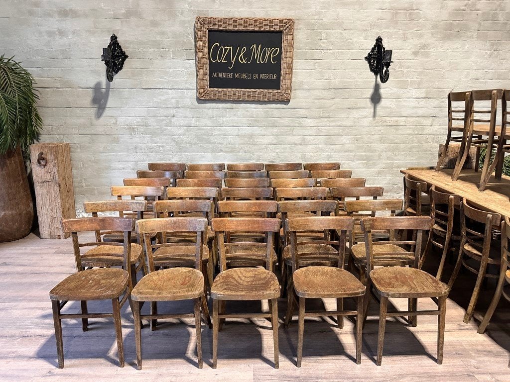 65 oude cafe stoelen / prijs per stoel, Gebruikt, Bruin, ., Ophalen of Verzenden