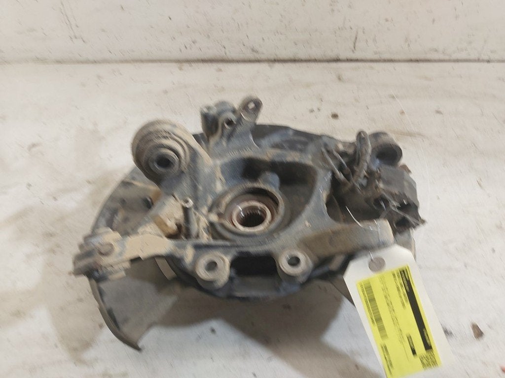 FUSEE LINKS ACHTER BMW 3 serie (F30) (|33326798983|), Gebruikt, BMW, Petuelring 130
80809  München, DE, Bayerische Motoren Werke AG