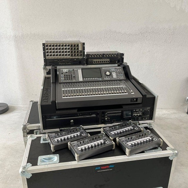 Roland M480, Ophalen, Zo goed als nieuw, 20 kanalen of meer