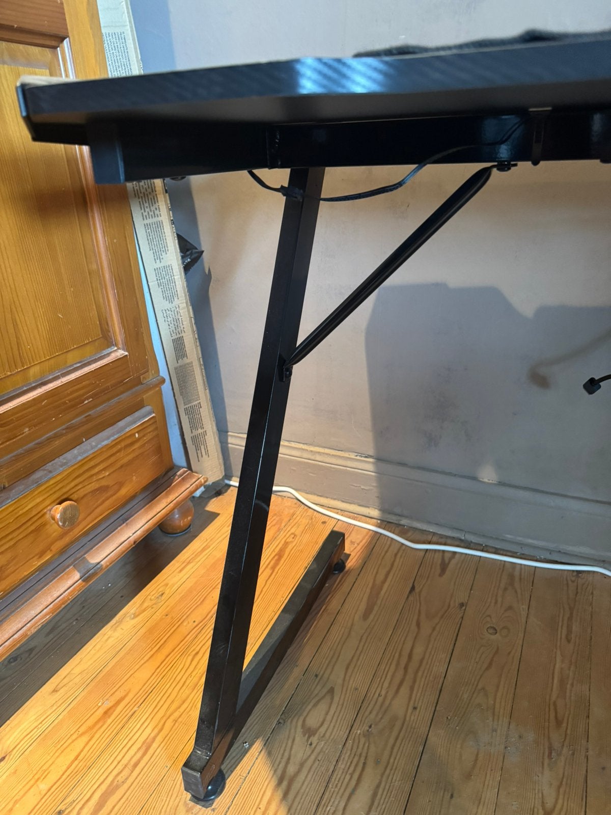 Bureau gaming Qware Arkon RGB, Enlèvement ou Envoi, Comme neuf