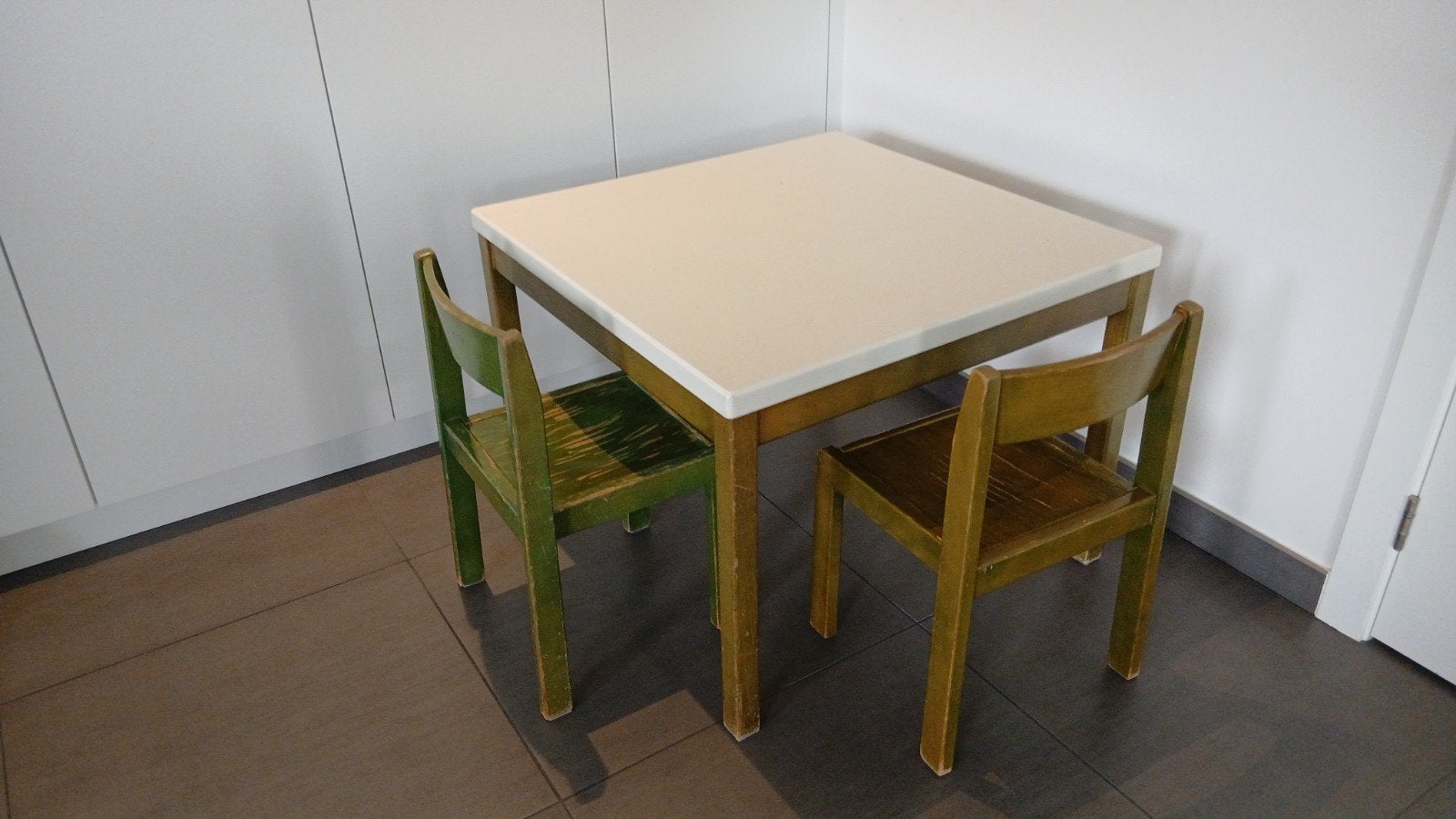 houten tafeltje met 4 stoeltjes, Enlèvement