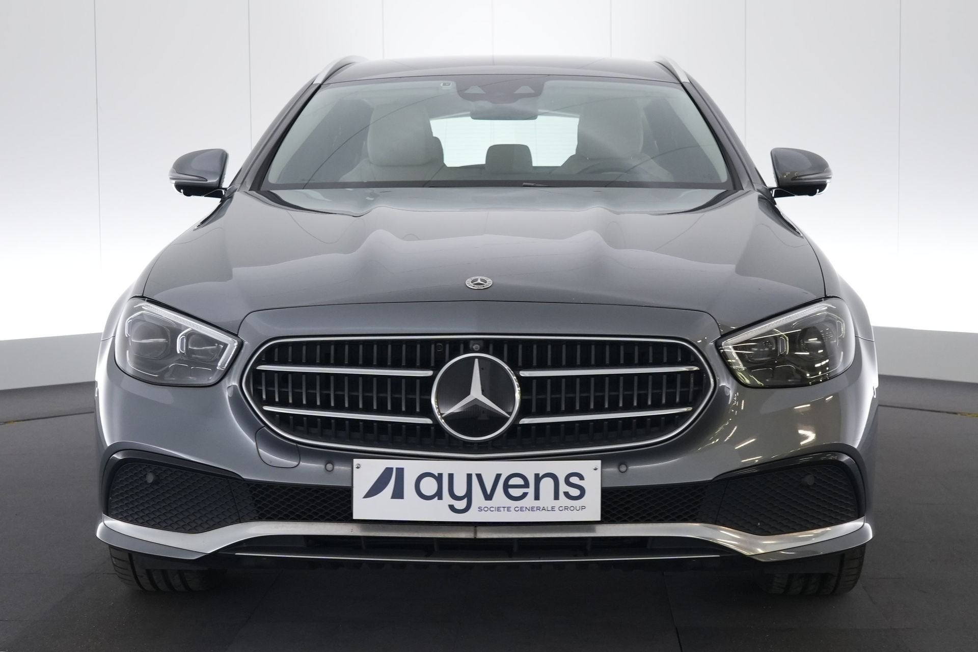 (2ATZ472) MERCEDES-BENZ E-CLASS BREAK, Autos, Mercedes-Benz, Cuir, Achat, Entreprise, Carnet d'entretien