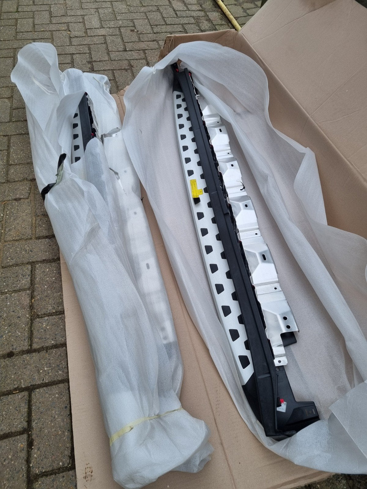 Sidesteps, zijtreden Hyundai Tucson NIEUW, Ophalen
