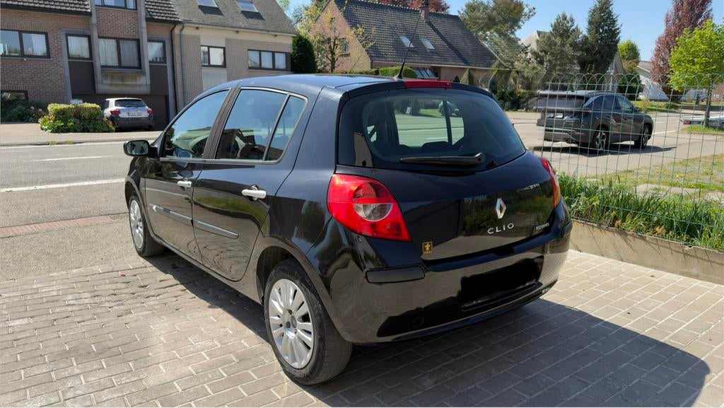 RENAULT CLIO 3 1.2 ESSENCE 2007 157.000KM, Stof, Zwart, Zwart, Bedrijf