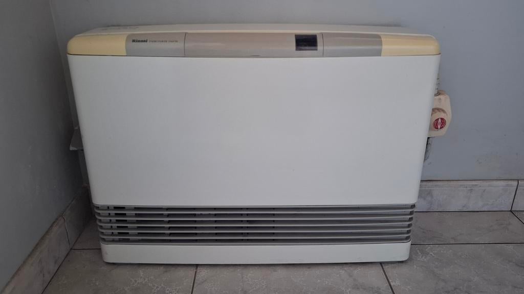 Rinnai energysaver 556FTR gasverwarmer, Ophalen, Gebruikt