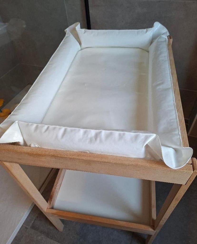 Table à langer, Enlèvement