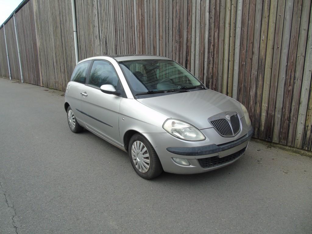 Lancia Ypsilon 1.4i 16V AUT avec toit ouvrant., Autos, Lancia, Achat, Bleu, Berline, Automatique