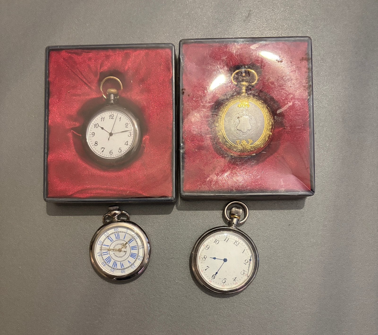 4 zakhorloges, Timbres & Monnaies, Enlèvement ou Envoi