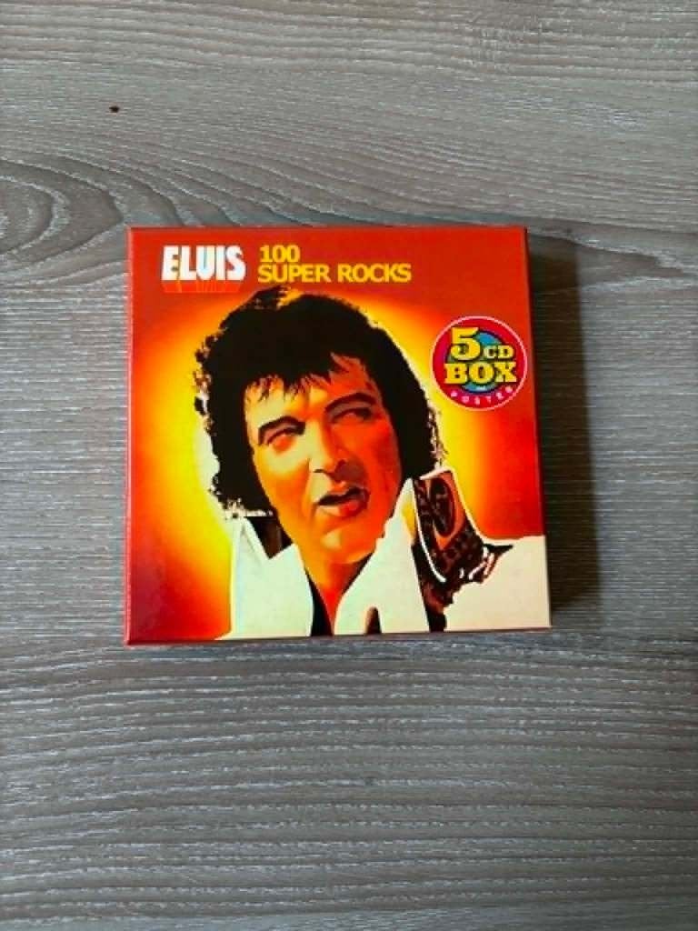 Elvis bootleg 5cdbox, 100 super rocks in een mooi boxje, Cd's en Dvd's, Cd's | Rock, Ophalen of Verzenden, Nieuw in verpakking