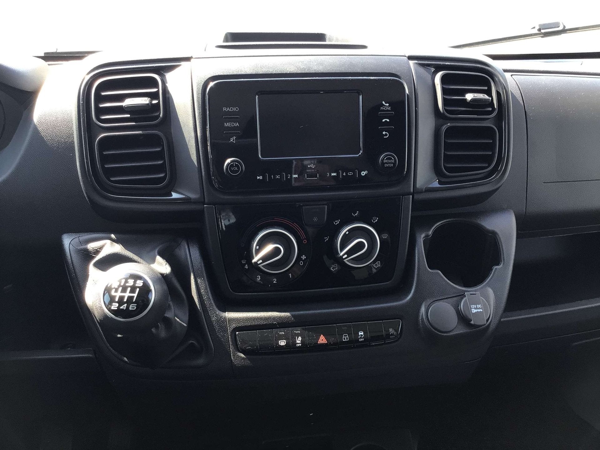 Opel Movano l3h2 180pk 2025 10km full/option 26950e ex, Auto's, Stof, Wit, Bedrijf, 5 deurs